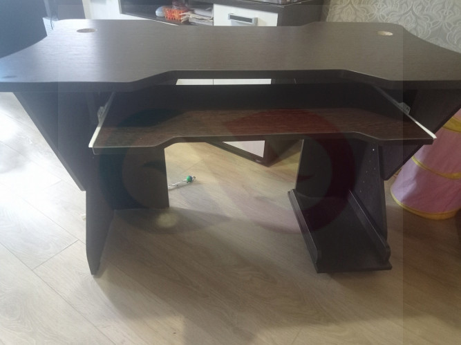 Стол компьютерный Прада